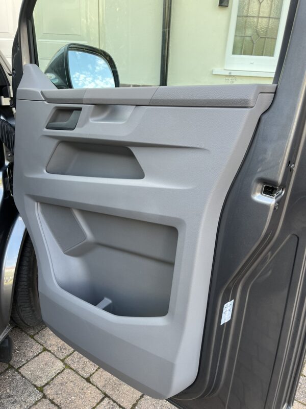 VW Transporter – T6.1 SWB – Kombi – 204 DSG - ABT Styling - Exploria Line Out - Image 8