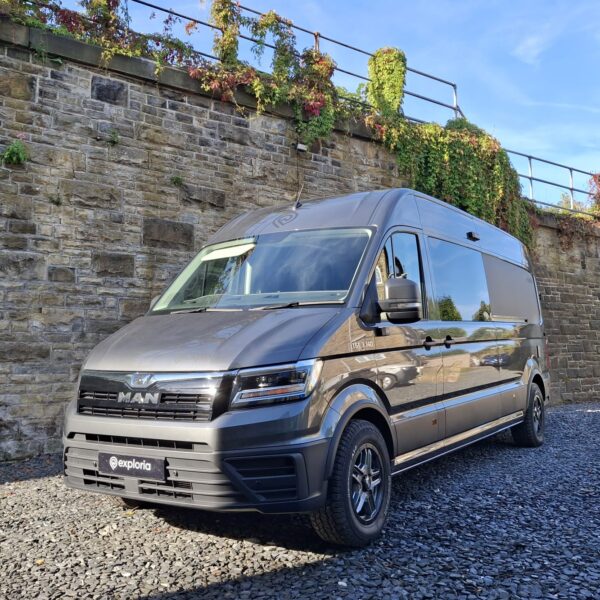 MAN TGE - Exploria Multisport 68 – Indium Grey - 3.140 -  LWB - Auto