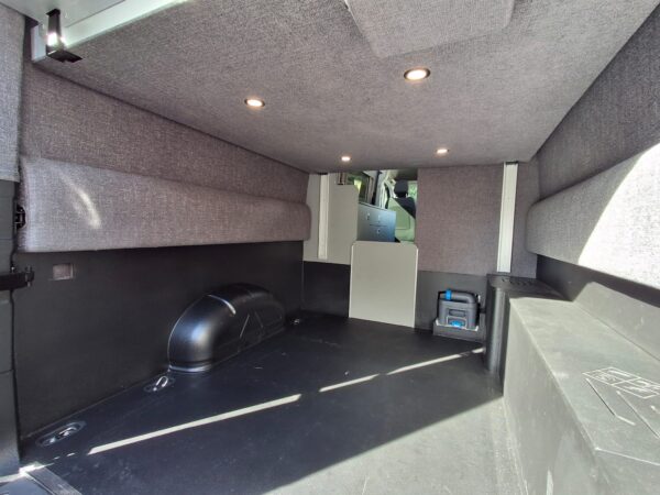 MAN TGE - Exploria Multisport 68 – Indium Grey - 3.140 -  LWB - Auto - Image 28
