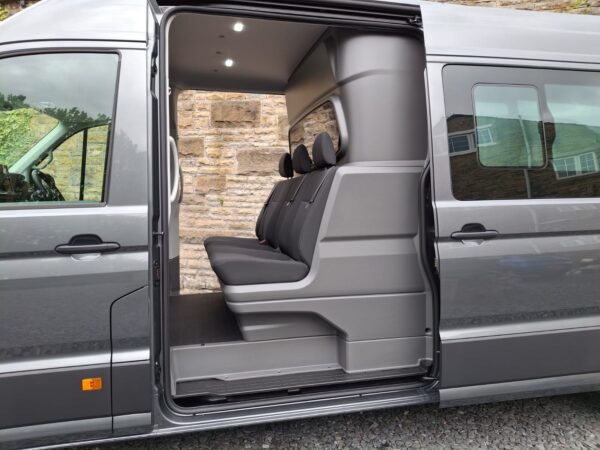 MAN TGE 3.180 - 4X2 - Lion XS - LWB - Kombi - 5 Seater - Indium GREY - 180 BHP - BRAND NEW - Image 22