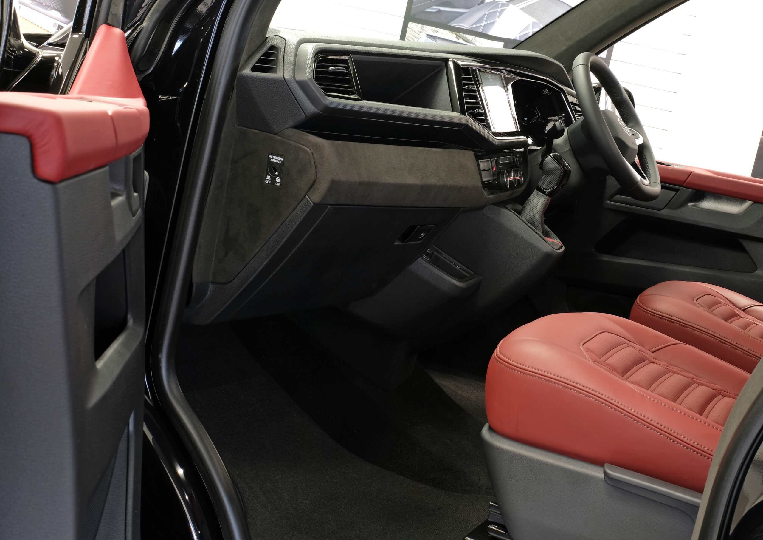 VW T6.1 – Exploria Multisport - Factory Kombi – LWB – T32 – 1 Owner - Image 25