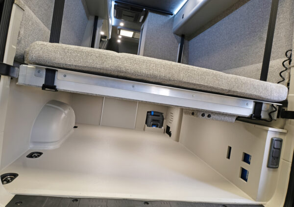 MAN TGE LWB - Multisport 68- Starlight Blue Campervan - Demo showroom Vehicle - Image 13