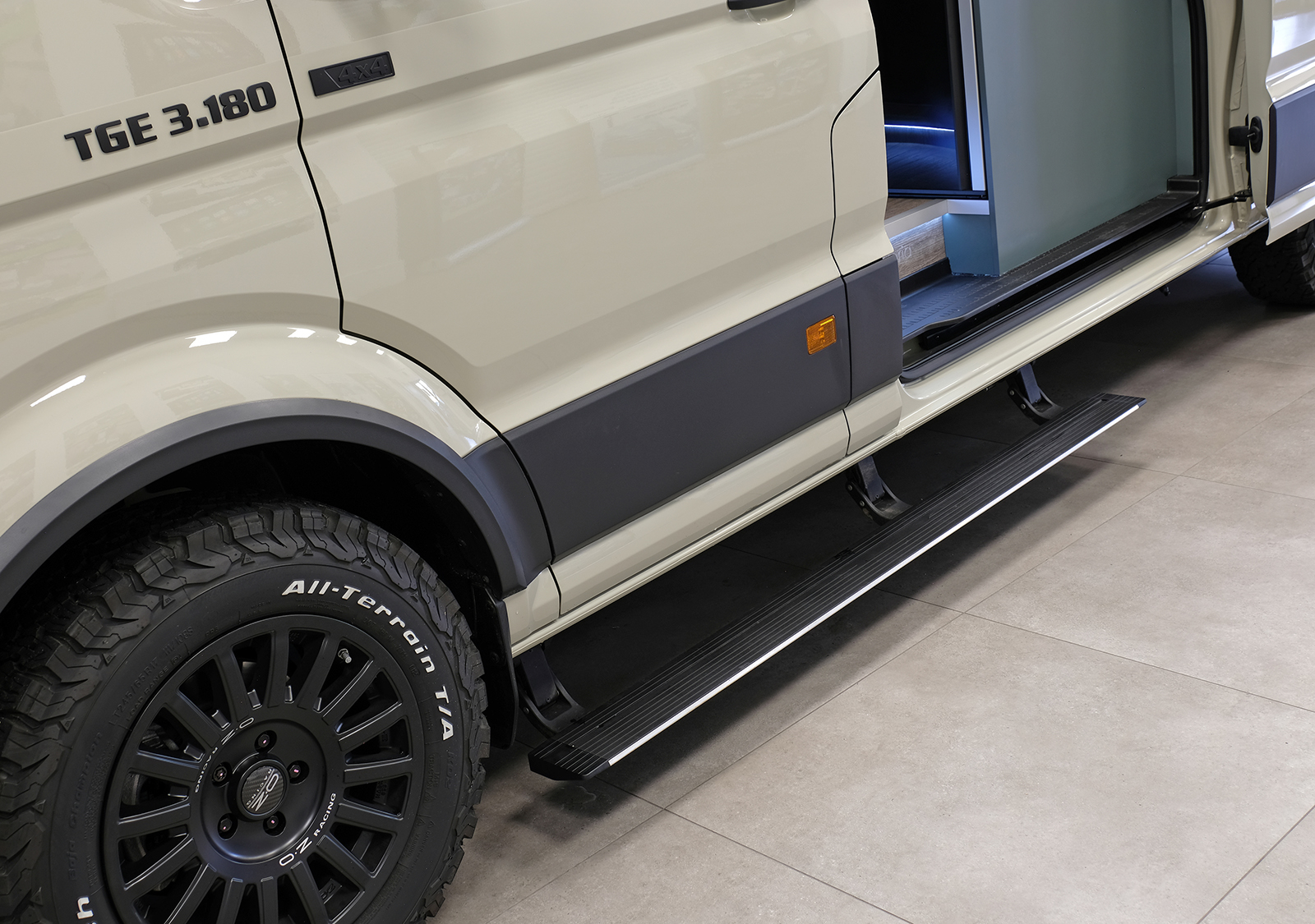 Multisport 60 - MAN TGE 3.180 –  4X4 MWB / Standard Wheelbase – Light Grey - Show Van - Image 16