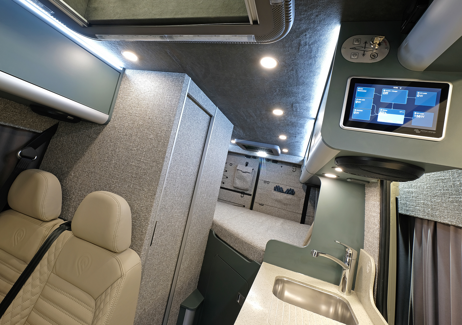 Multisport 60 - MAN TGE 3.180 –  4X4 MWB / Standard Wheelbase – Light Grey - Show Van - Image 36