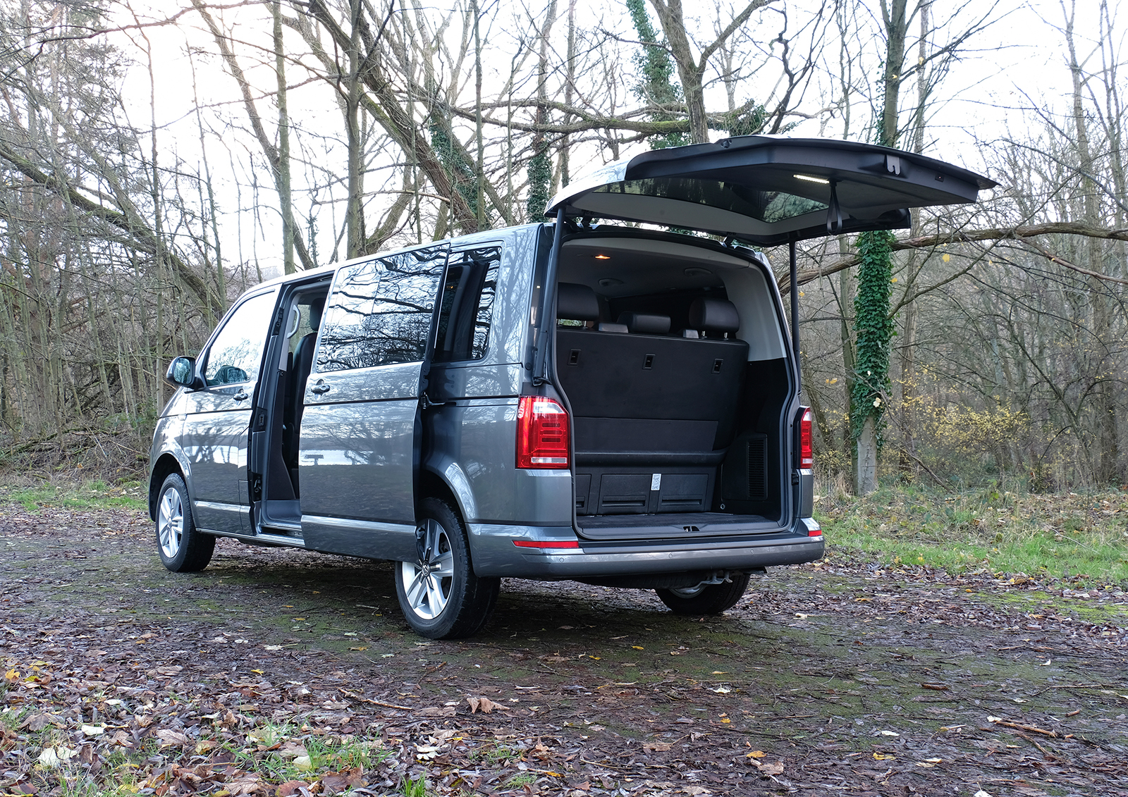 VW Caravelle - 92,550 Miles - LWB - Indian Grey - Image 9