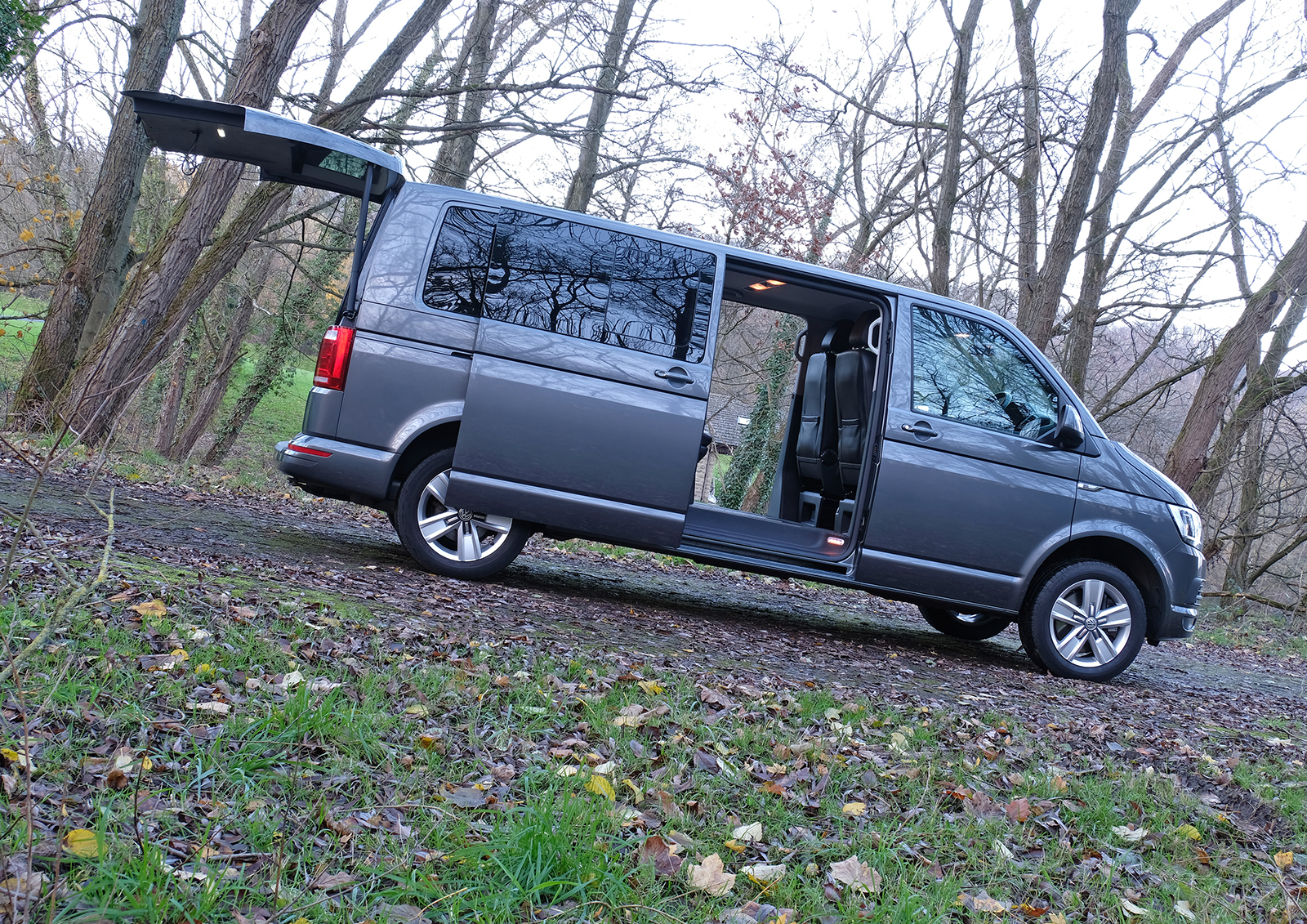 VW Caravelle - 92,550 Miles - LWB - Indian Grey - Image 2