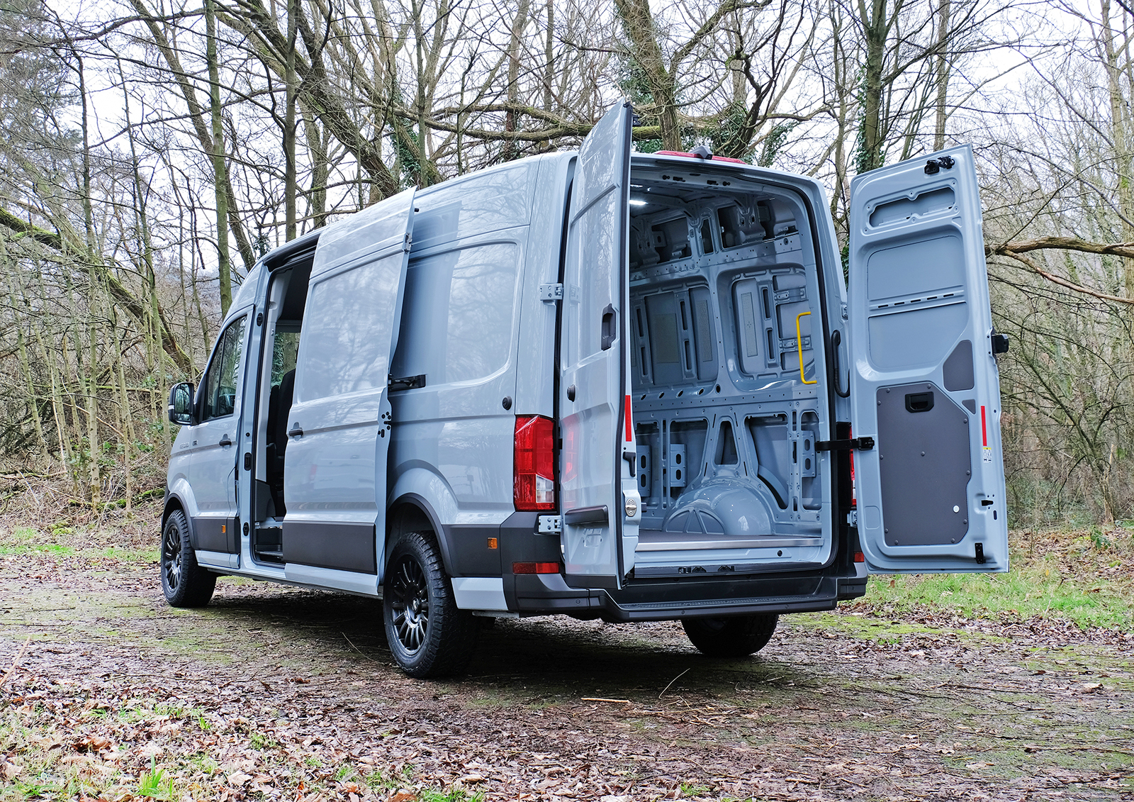 MAN TGE 3.180 – XC Auto – 4X4 LWB – More Vans on order - Please ring - Image 6