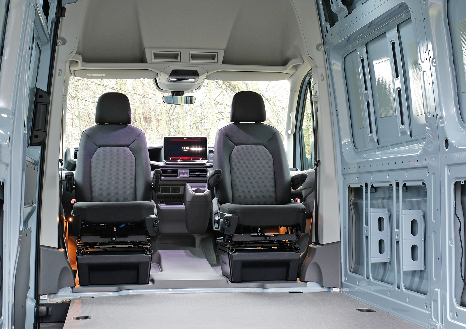 MAN TGE 3.180 – XC Auto – 4X4 LWB – More Vans on order - Please ring - Image 11