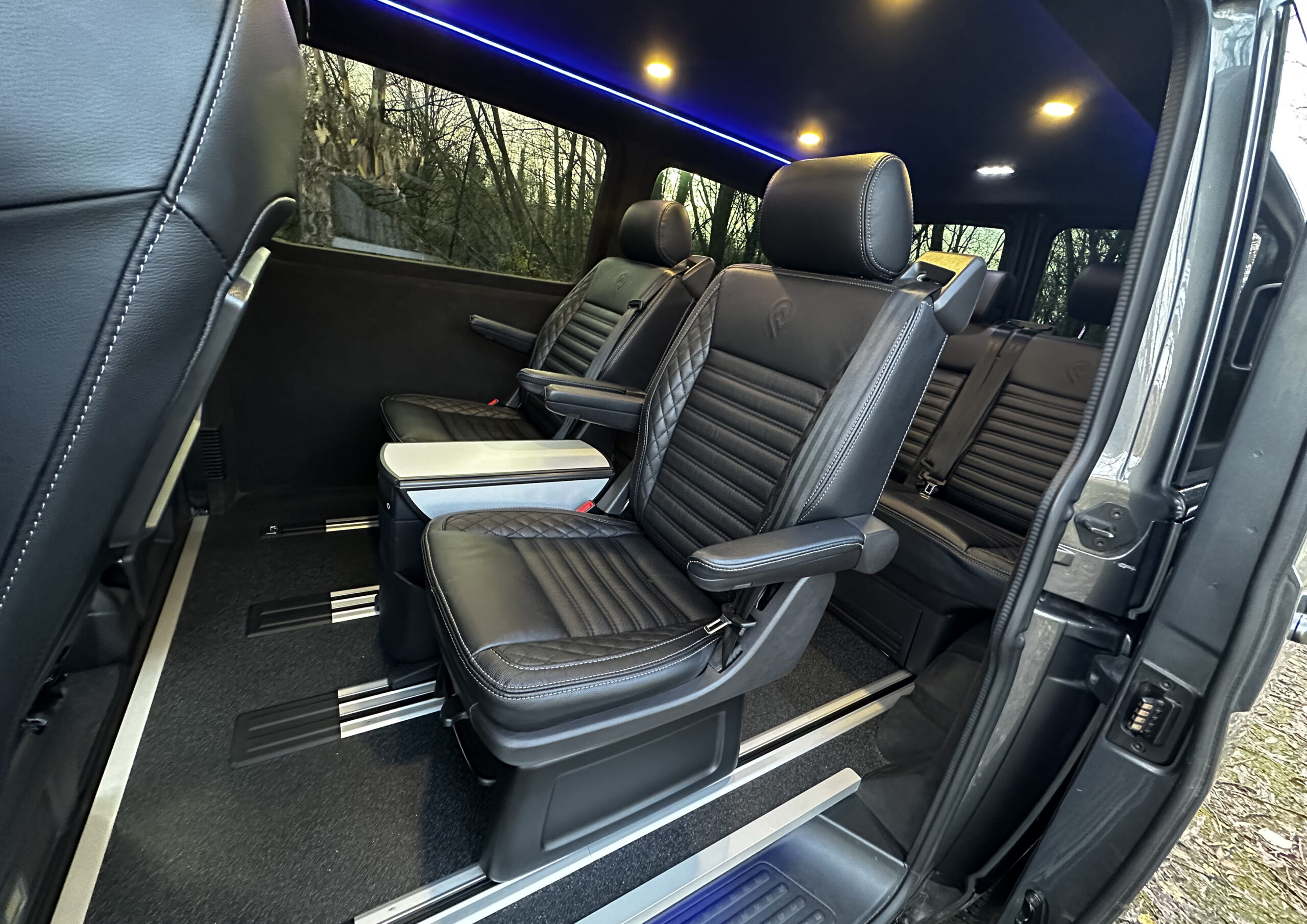 VW Transporter – T6.1 SWB – Caravelle Conversion – DSG - ABT Styling - 4 Motion - Image 6