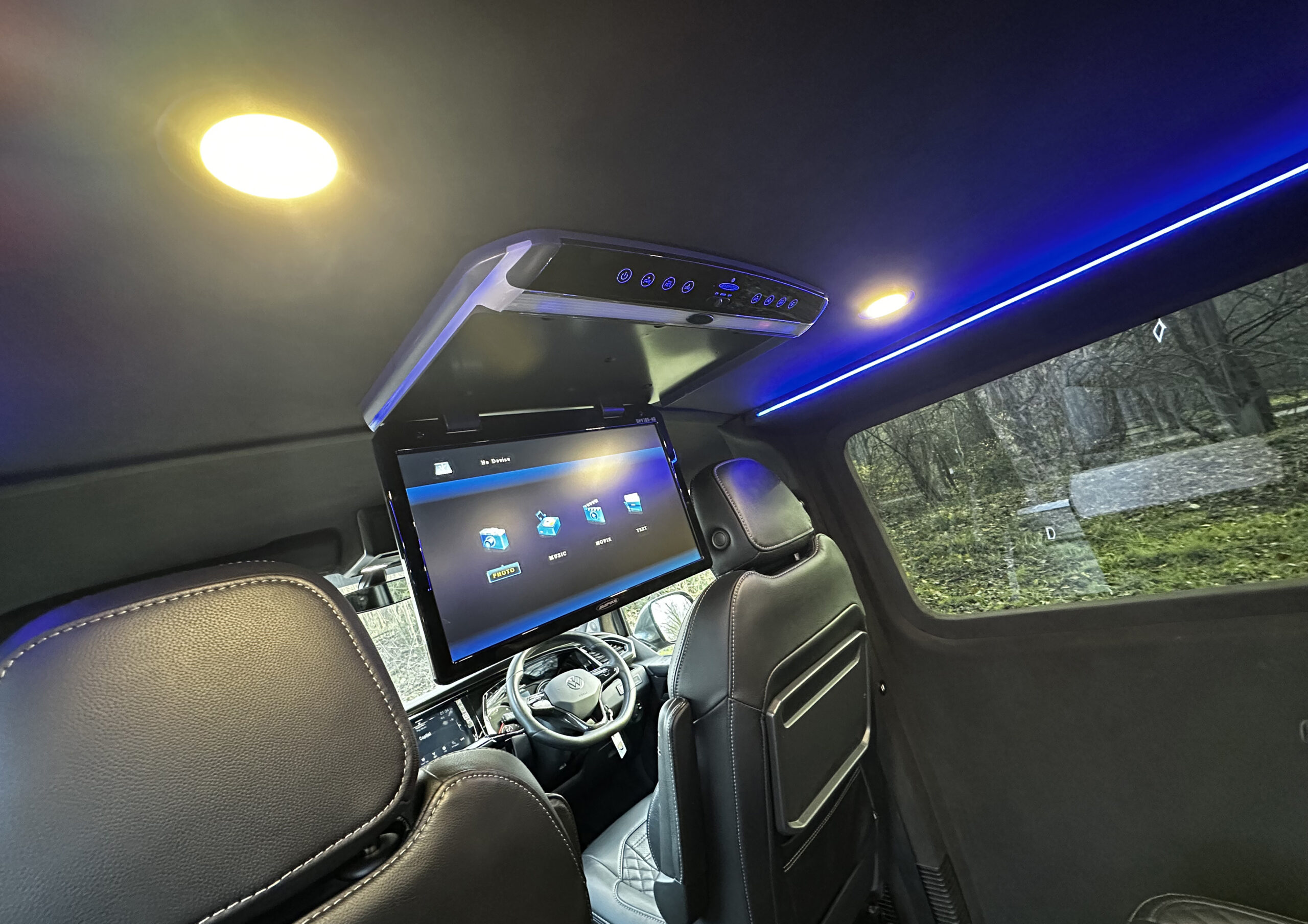 VW Transporter – T6.1 SWB – Caravelle Conversion – DSG - ABT Styling - 4 Motion - Image 10