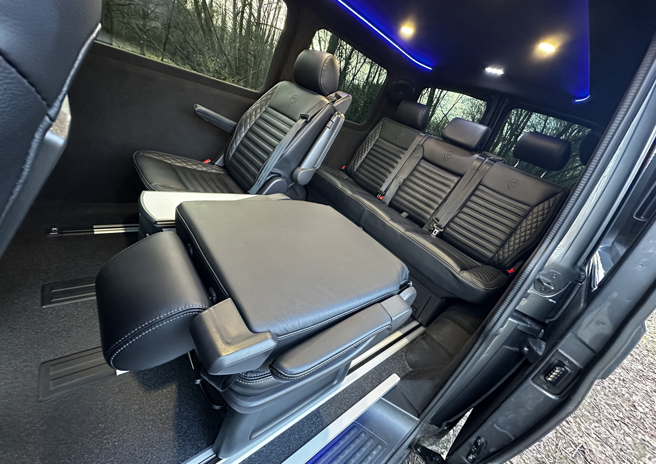 VW Transporter – T6.1 SWB – Caravelle Conversion – DSG - ABT Styling - 4 Motion - Image 11