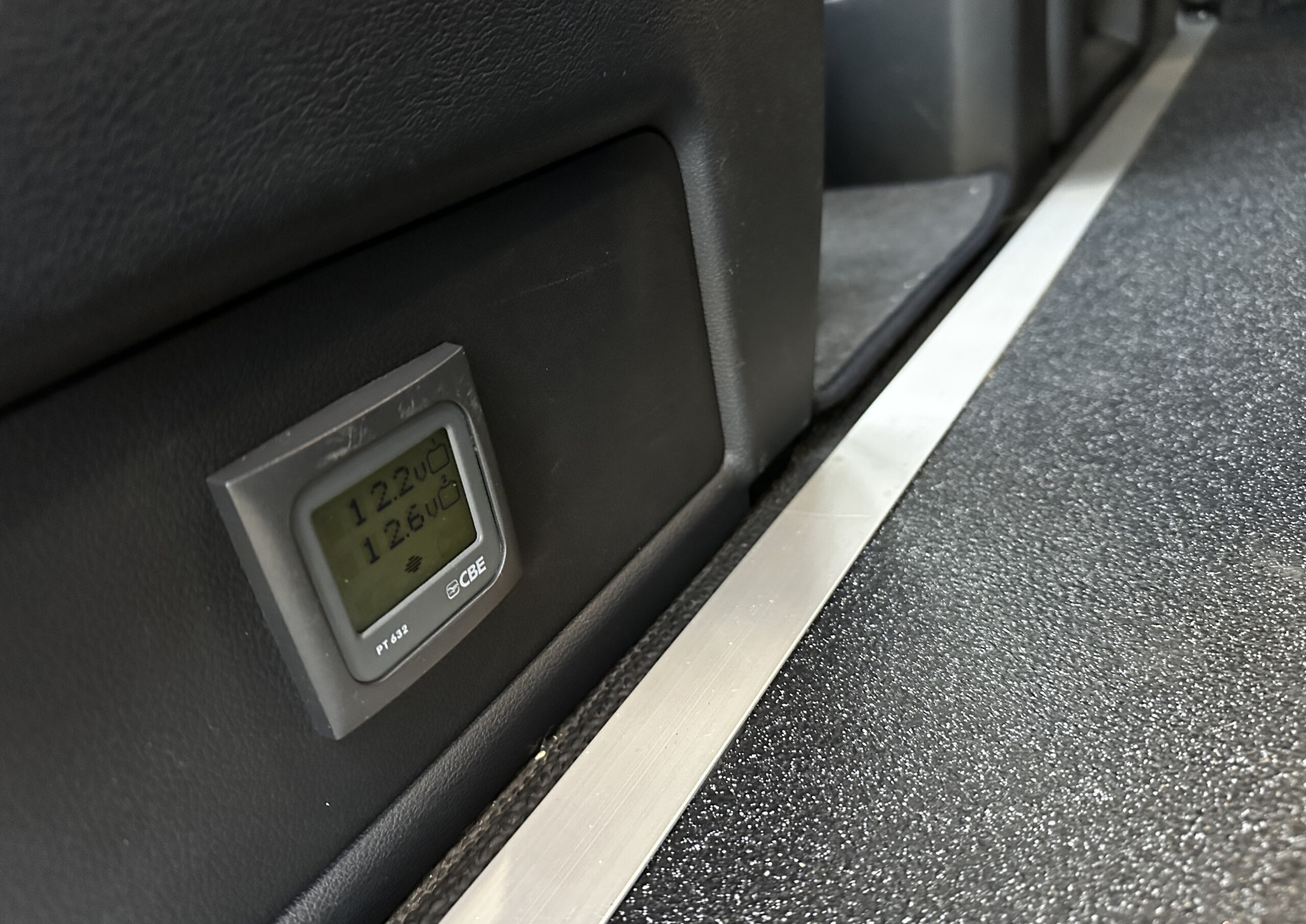 VW Transporter – T6.1 SWB – Caravelle Conversion – DSG - ABT Styling - 4 Motion - Image 25