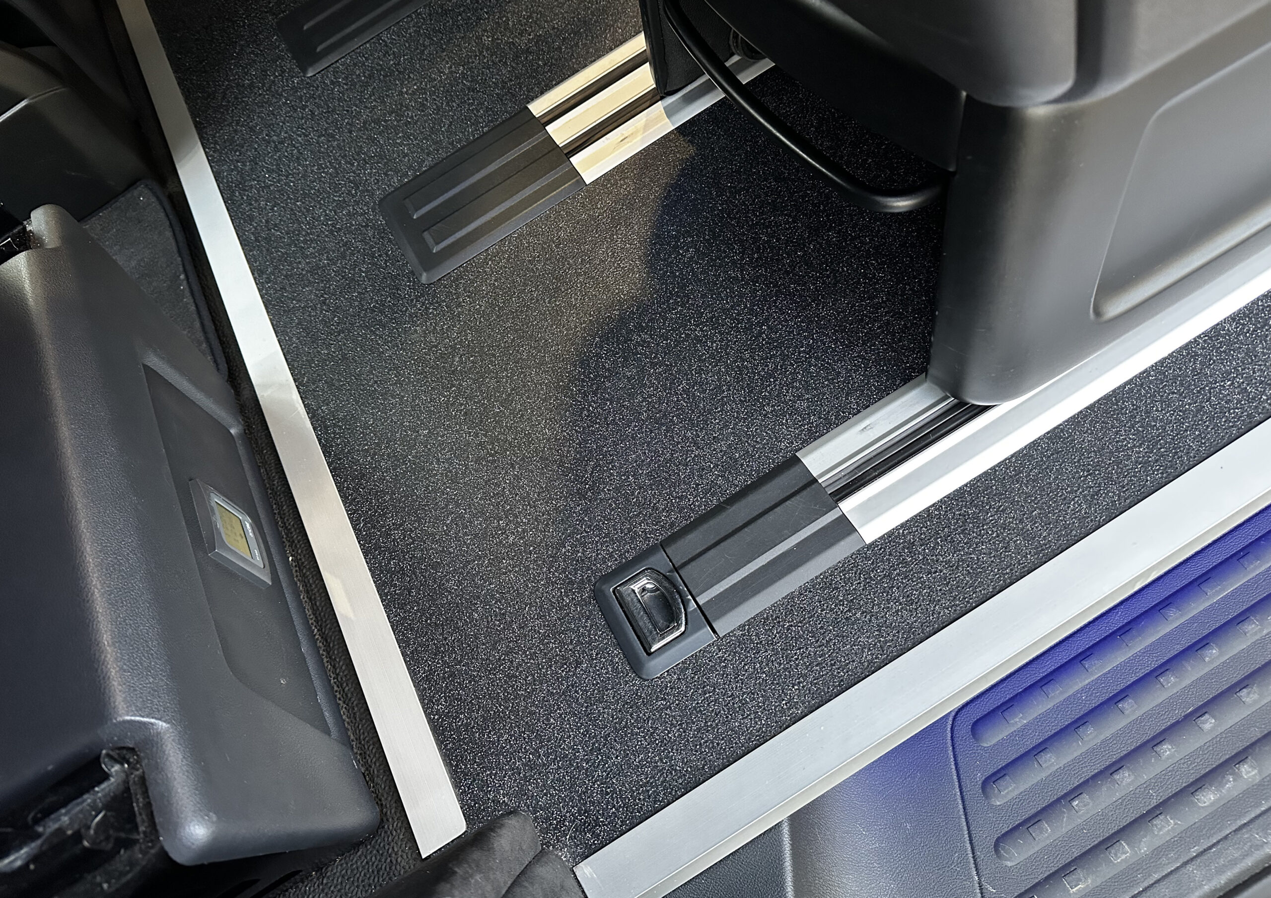 VW Transporter – T6.1 SWB – Caravelle Conversion – DSG - ABT Styling - 4 Motion - Image 27