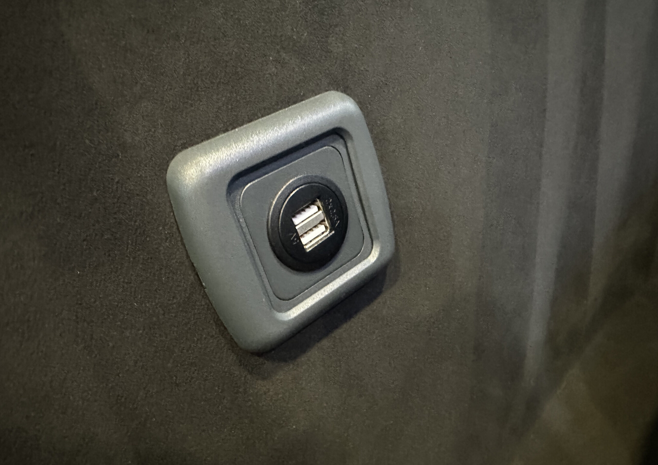 VW Transporter – T6.1 SWB – Caravelle Conversion – DSG - ABT Styling - 4 Motion - Image 30