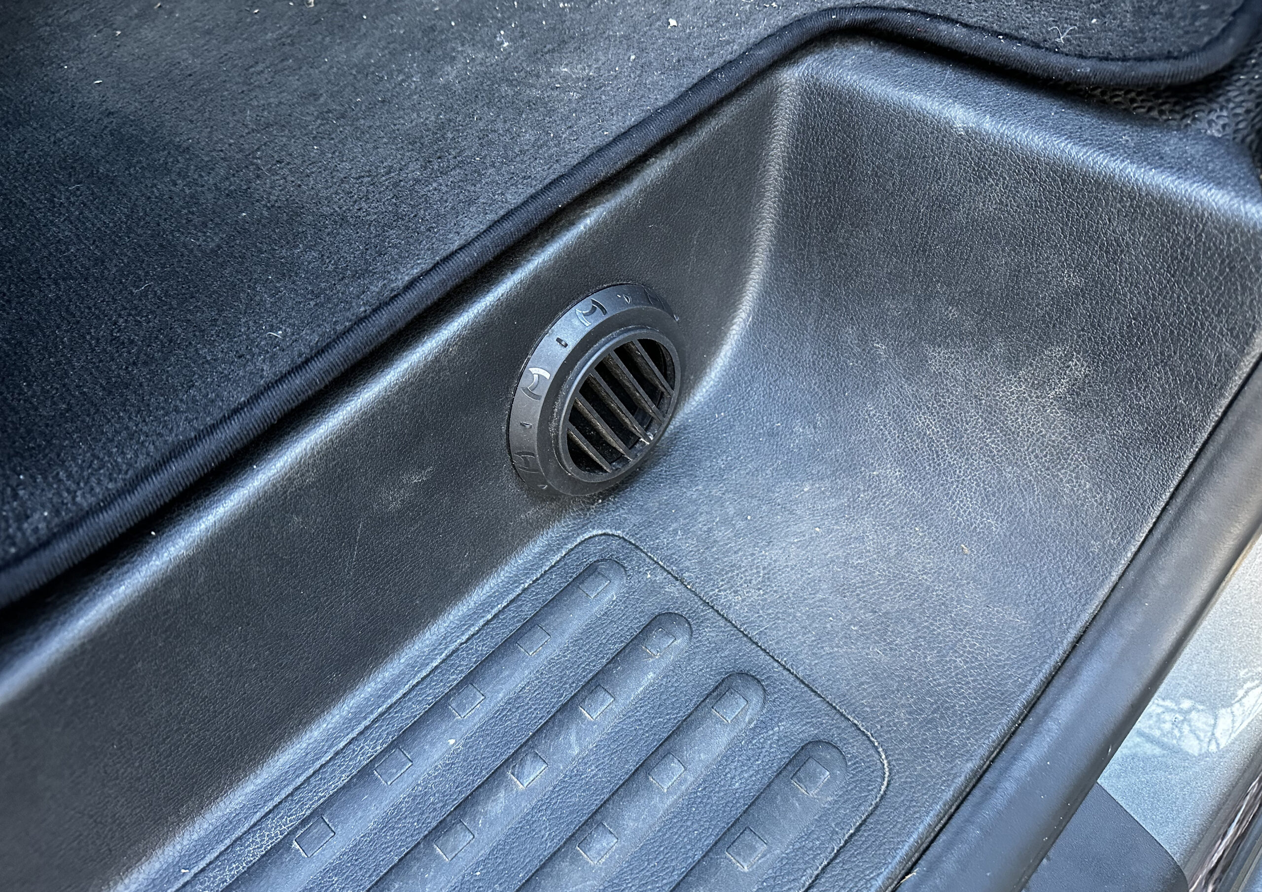 VW Transporter – T6.1 SWB – Caravelle Conversion – DSG - ABT Styling - 4 Motion - Image 47