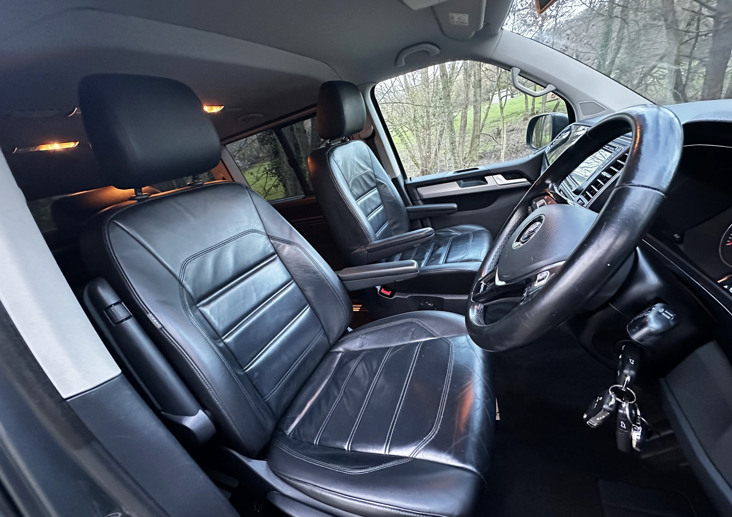 VW Caravelle - 92,550 Miles - LWB - Indian Grey - Image 45