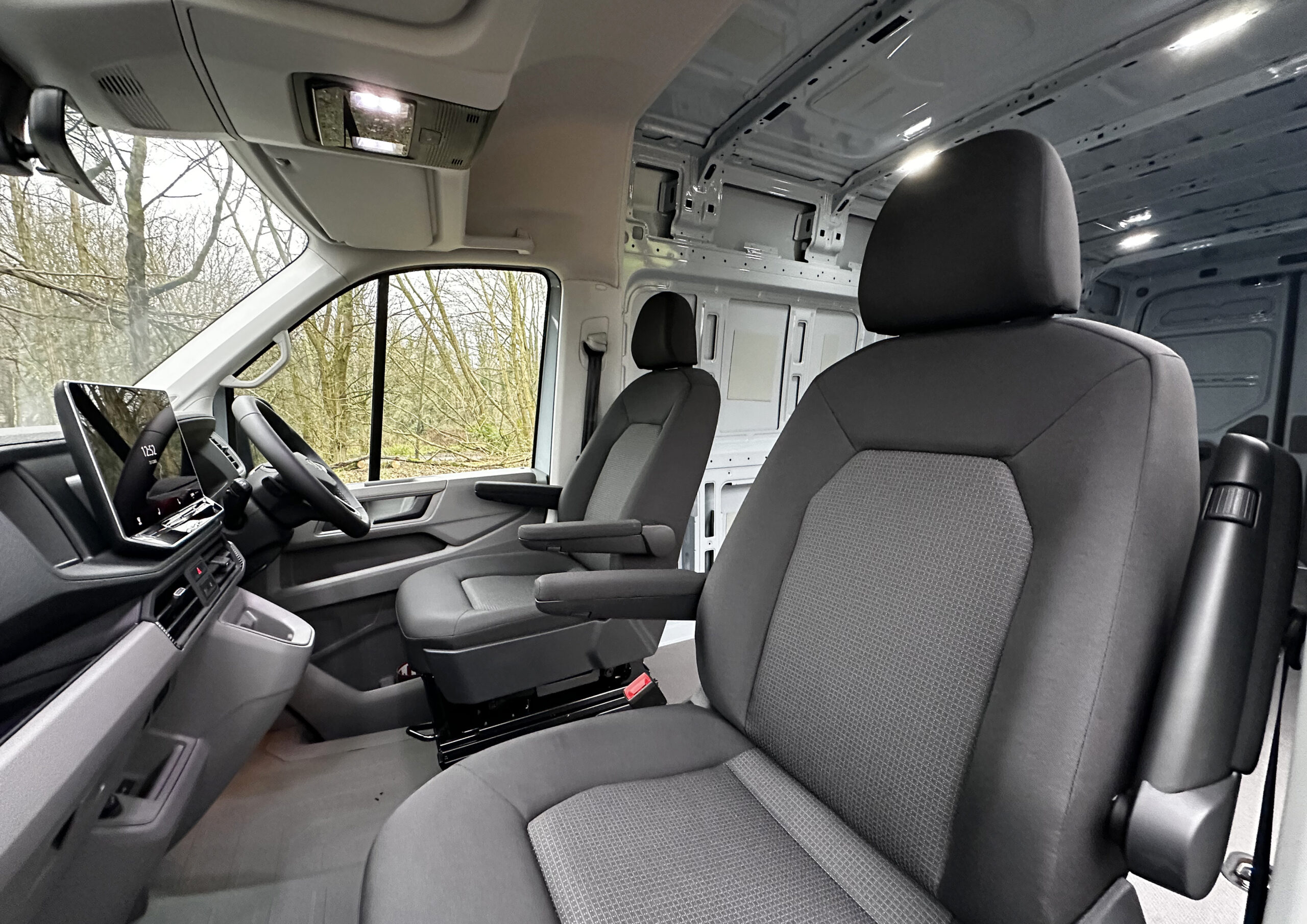 MAN TGE 3.180 – XC Auto – 4X4 LWB – More Vans on order - Please ring - Image 21