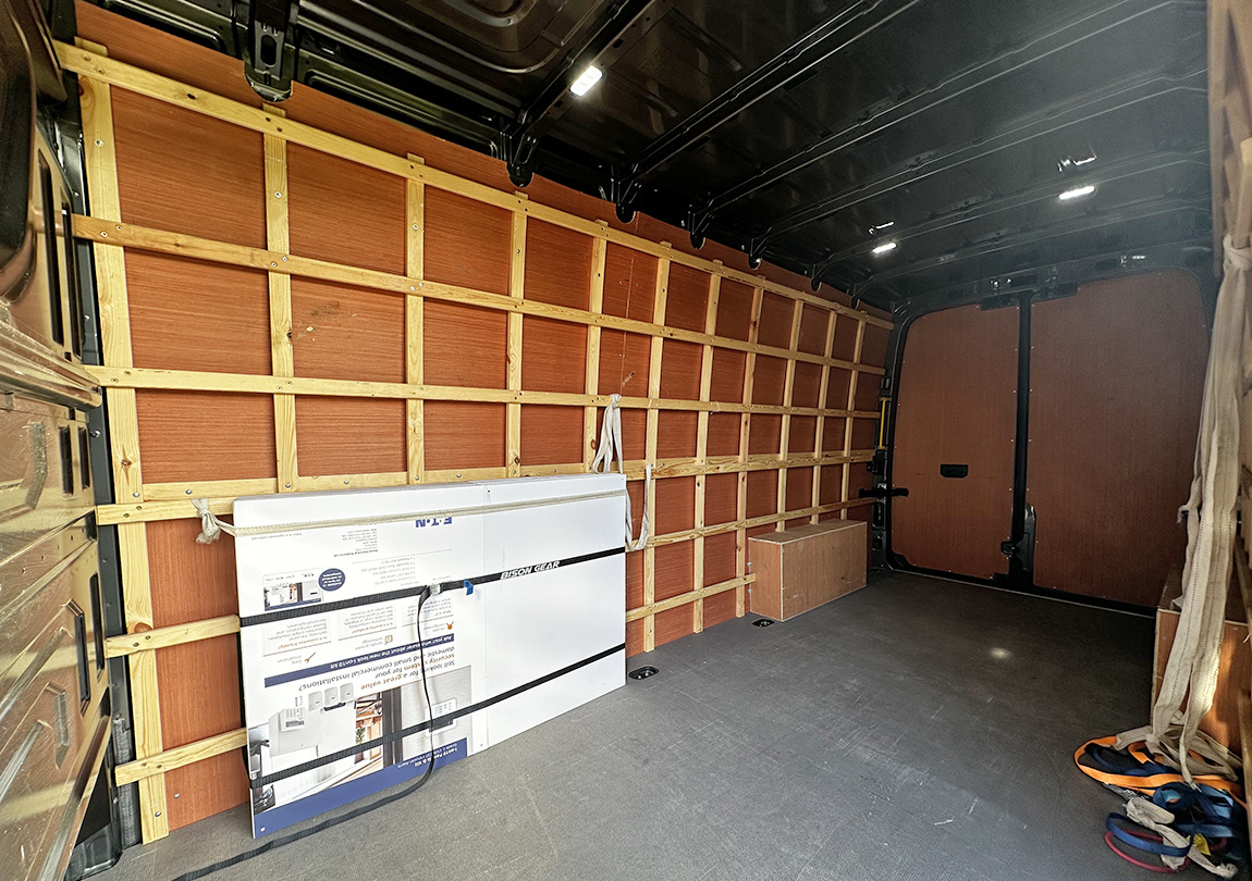 MAN TGE 3.180 - 4X2F SB - Lion XP - Long Wheel Base - Indium Grey - Camper Spec - Image 18