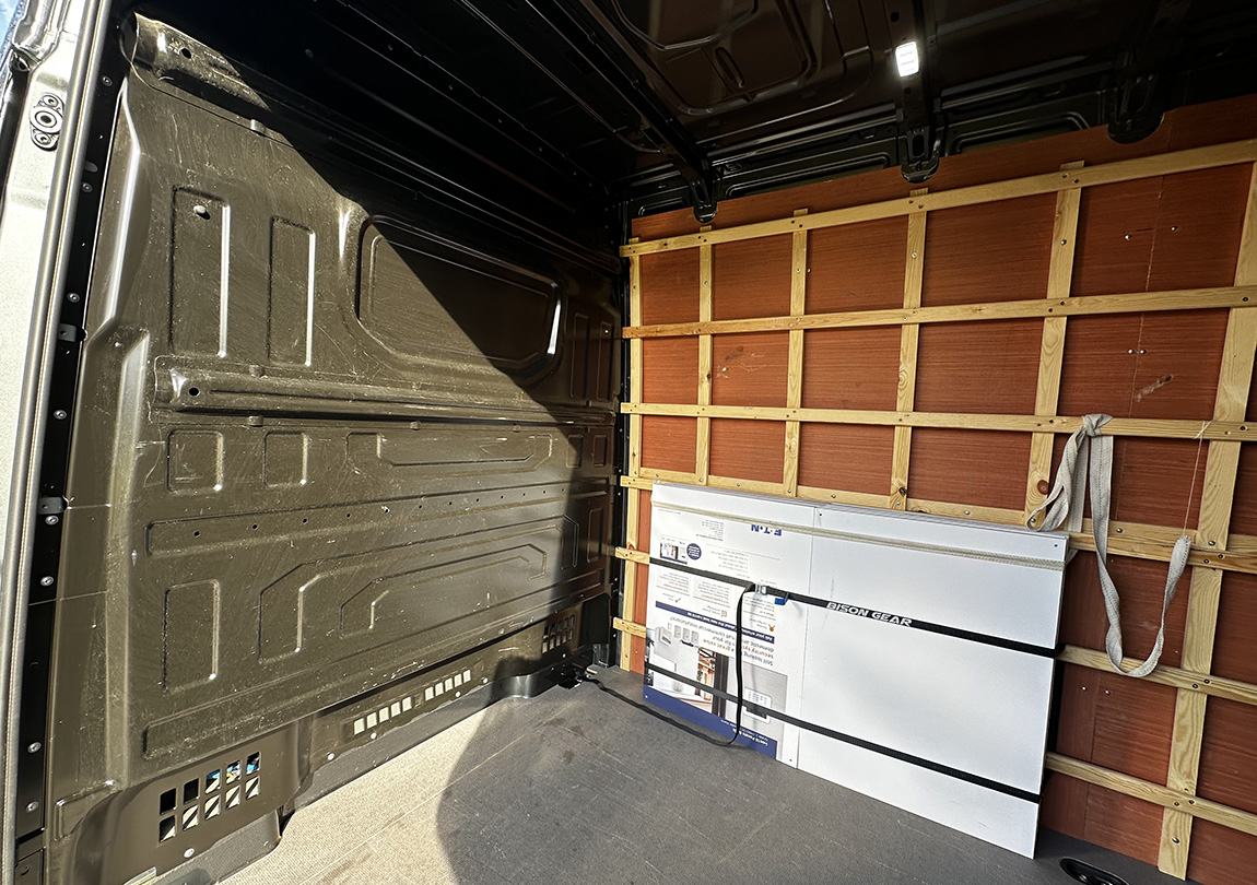 MAN TGE 3.180 - 4X2F SB - Lion XP - Long Wheel Base - Indium Grey - Camper Spec - Image 19