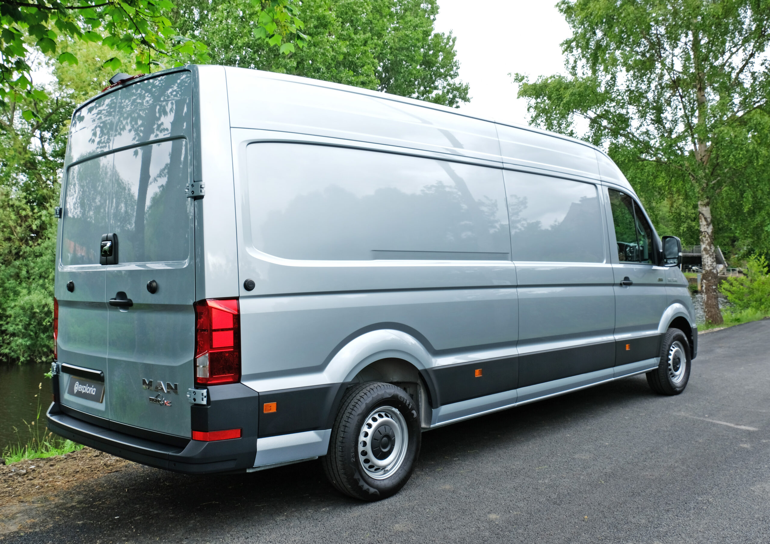 MAN TGE 3.180 – XS Auto – 4X4 LWB – Oyster Silver – BRAND NEW – Camper Spec - Image 3
