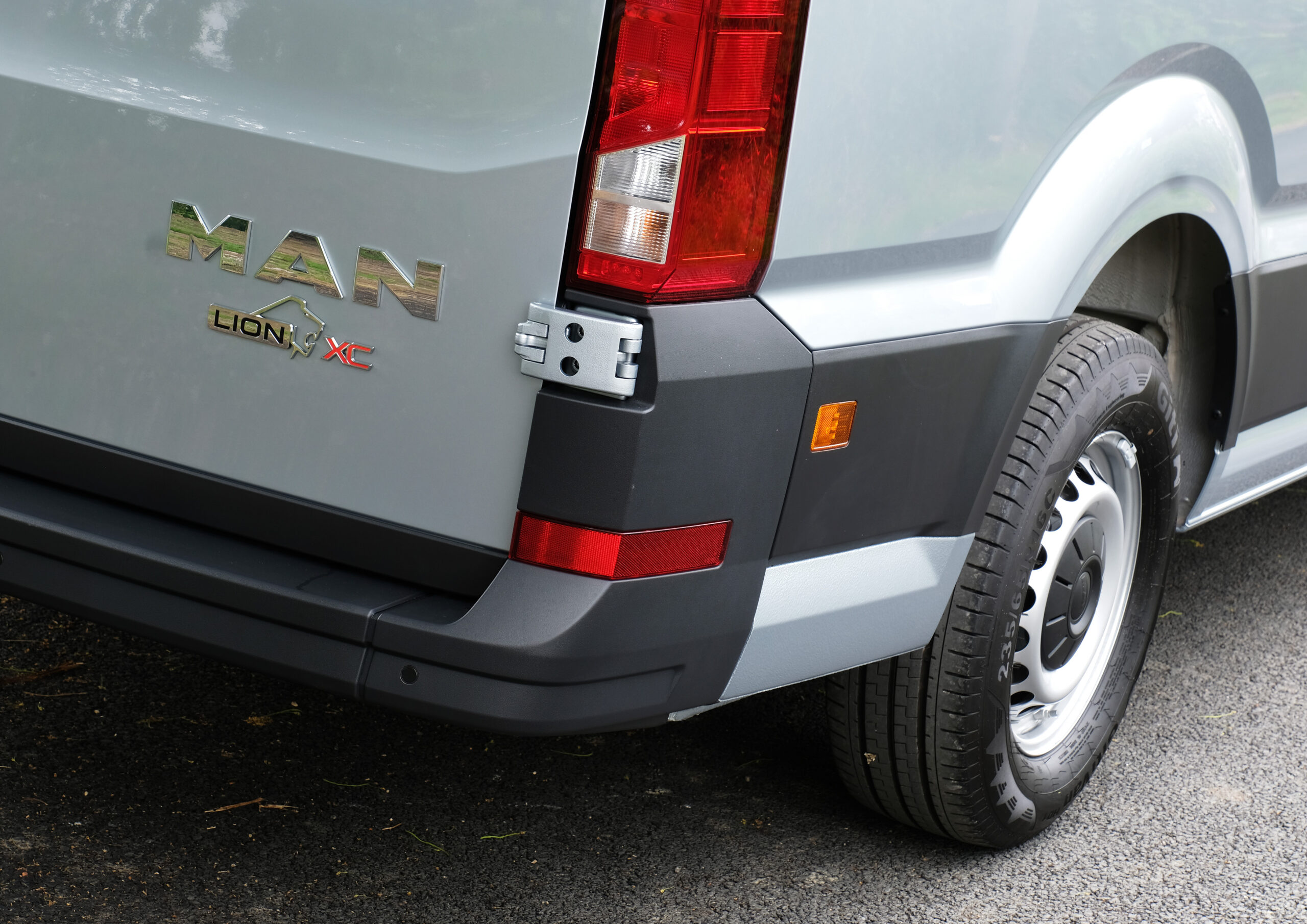 MAN TGE 3.180 – XS Auto – 4X4 LWB – Oyster Silver – BRAND NEW – Camper Spec - Image 9