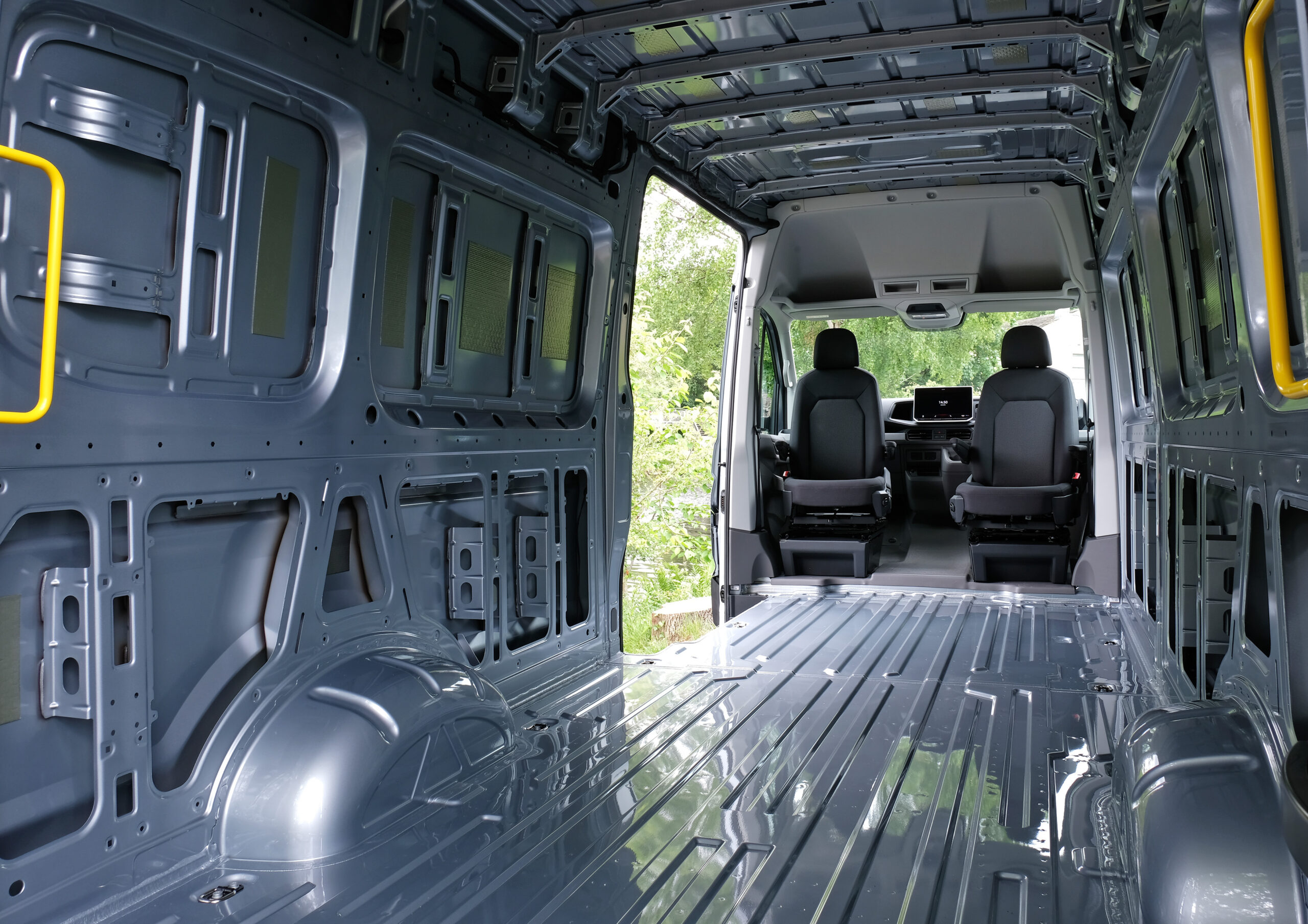 MAN TGE 3.180 – XS Auto – 4X4 LWB – Oyster Silver – BRAND NEW – Camper Spec - Image 7