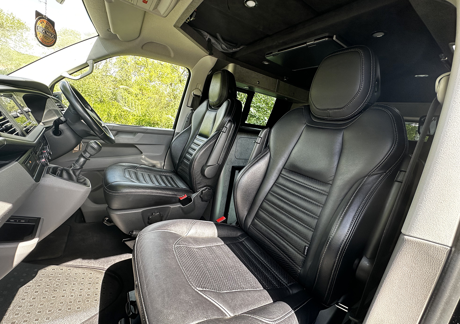 VW Transporter T6.1 - SWB - Exploria Rhythm Campervan - Deep Black Metallic - Image 25