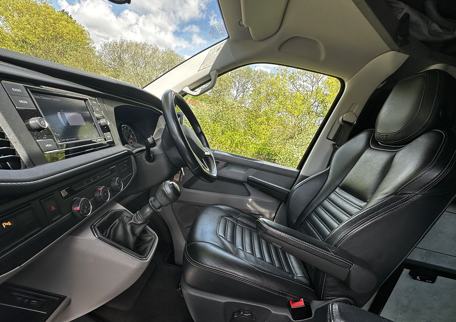 VW Transporter T6.1 - SWB - Exploria Rhythm Campervan - Deep Black Metallic - Image 24