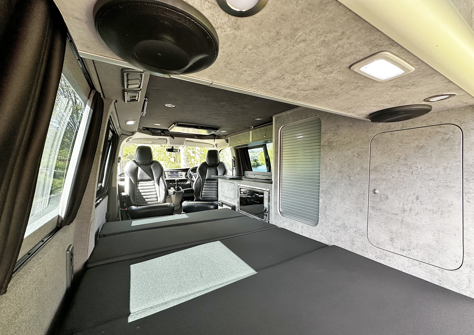 VW Transporter T6.1 - SWB - Exploria Rhythm Campervan - Deep Black Metallic - Image 31
