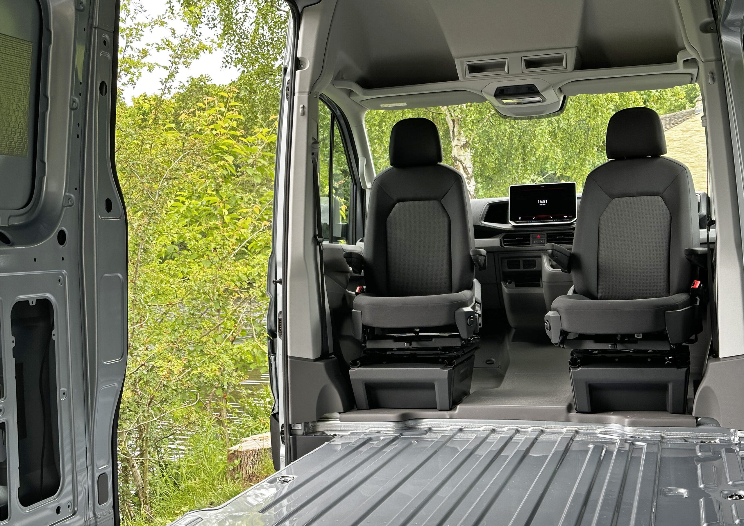 MAN TGE 3.180 – XS Auto – 4X4 LWB – Oyster Silver – BRAND NEW – Camper Spec - Image 11