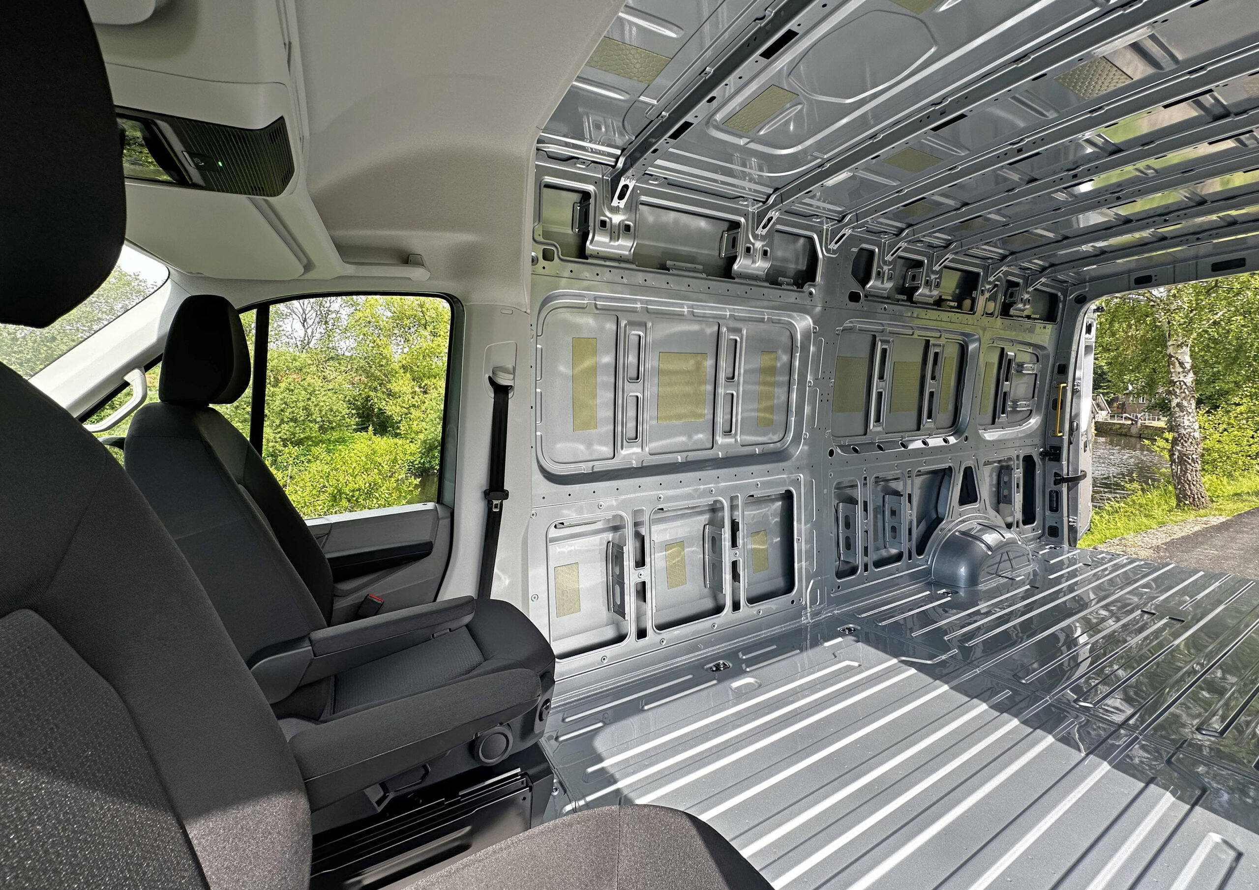 MAN TGE 3.180 – XS Auto – 4X4 LWB – Oyster Silver – BRAND NEW – Camper Spec - Image 20